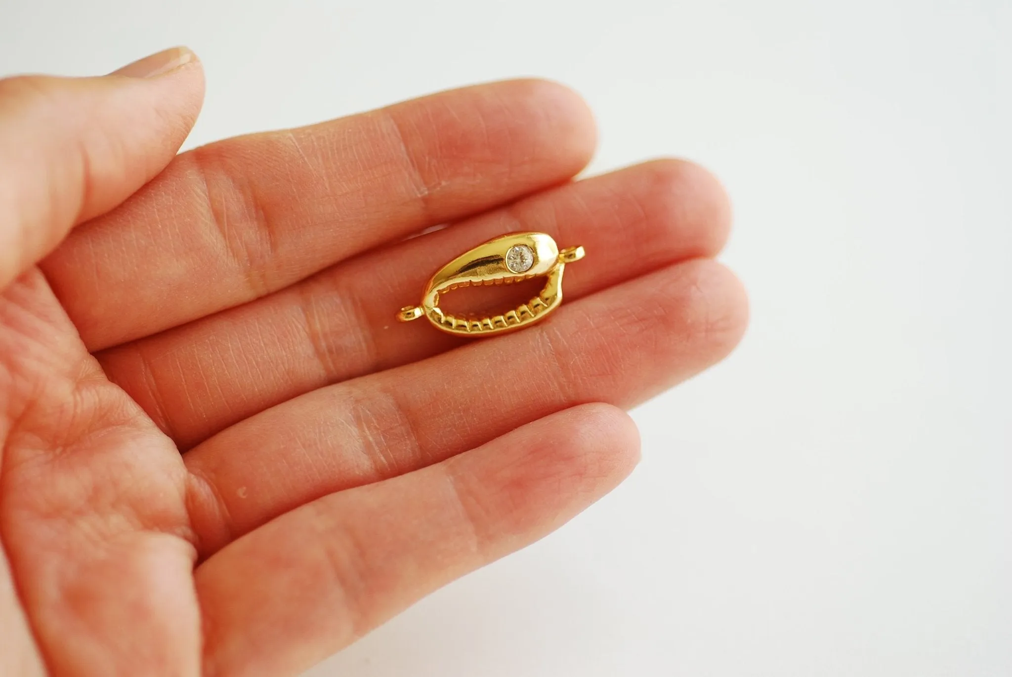 Wholesale 18k Gold Cowry Shell Connector Charm Pendant- Single CZ Cubic Zirconia Cowry Charm, Cowrie Shell, Cowry Shell, Gold Cowrie Cowry Shell